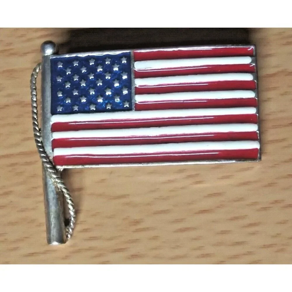 Enamel American Flag Lapel Pin USA Patriotic Silver Tone Hat Tie Tack Back VTG